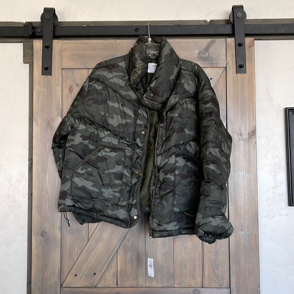 Old Navy camo puffer jacket